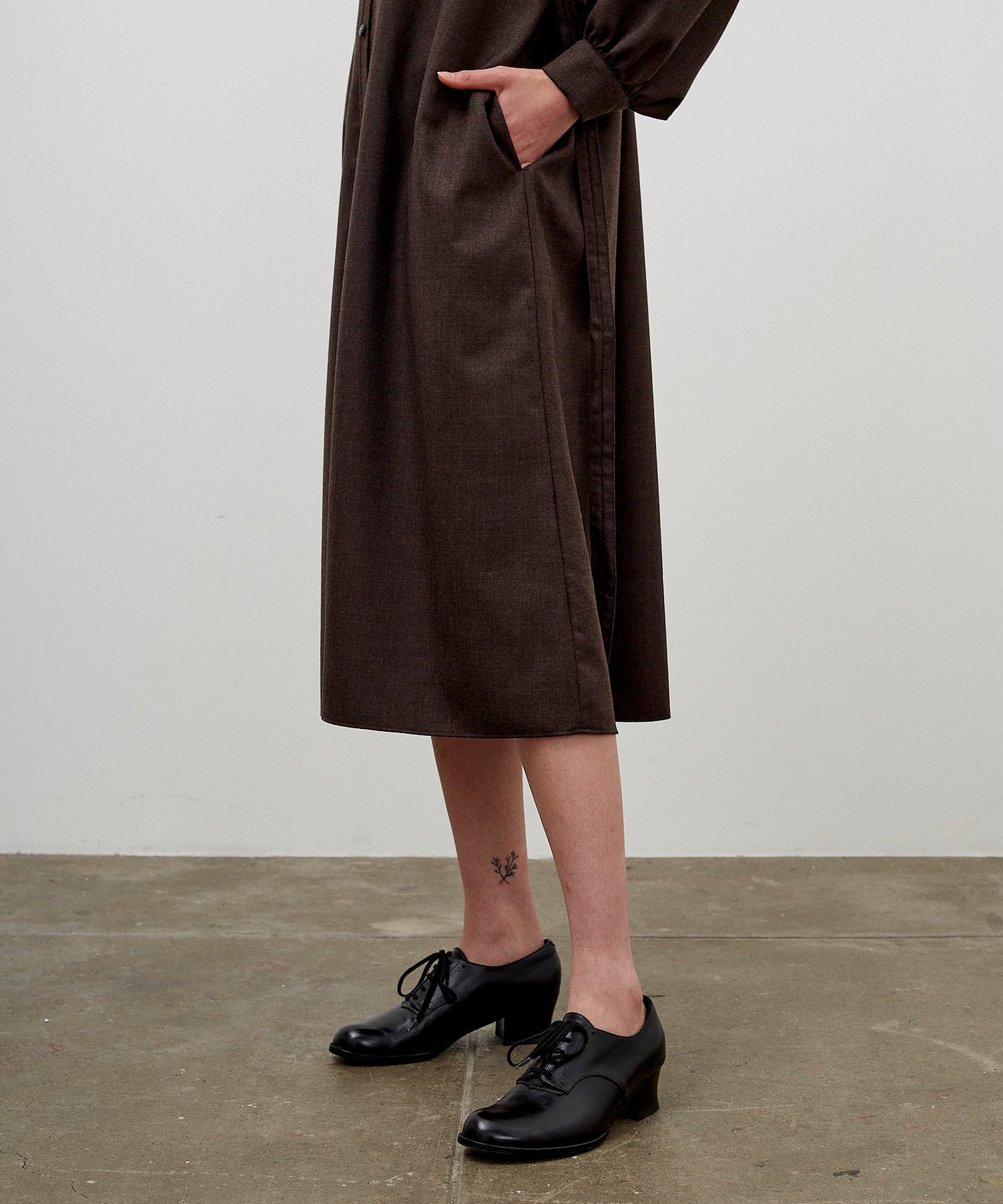 TUSCAN DRESS WOOL SERGE