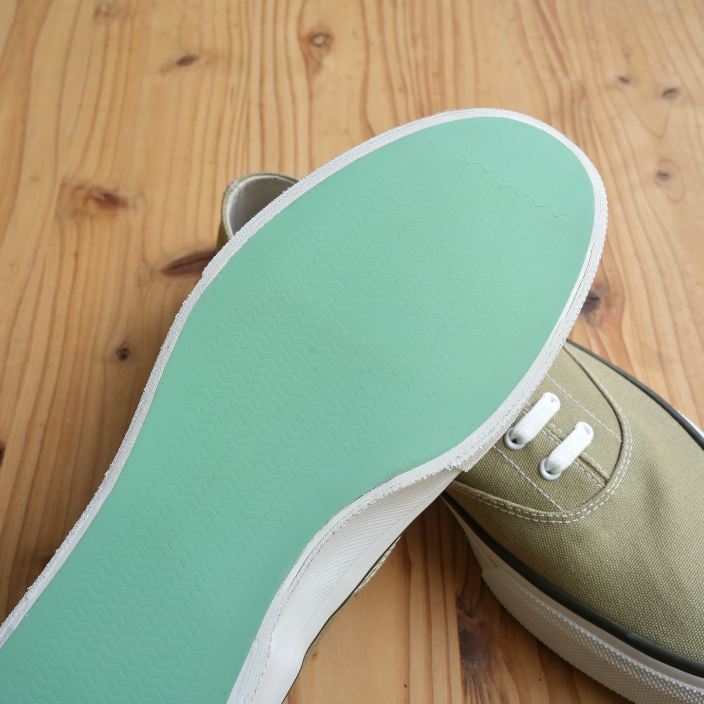 WAKOUWA LOW-TOP WHITE SOLE LIMITED COLOR