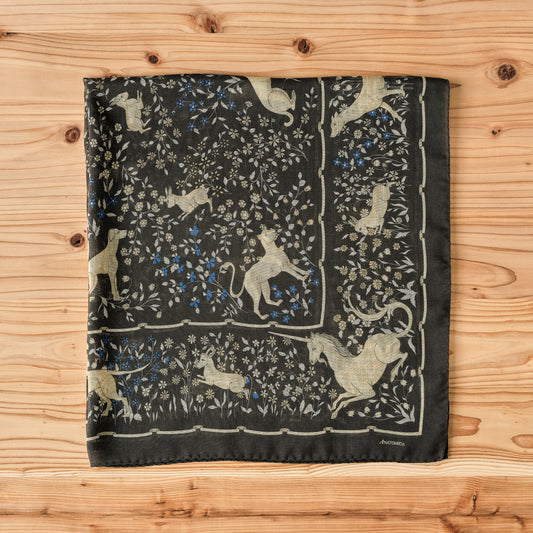 SQUARE SCARF UNICORN BLACK