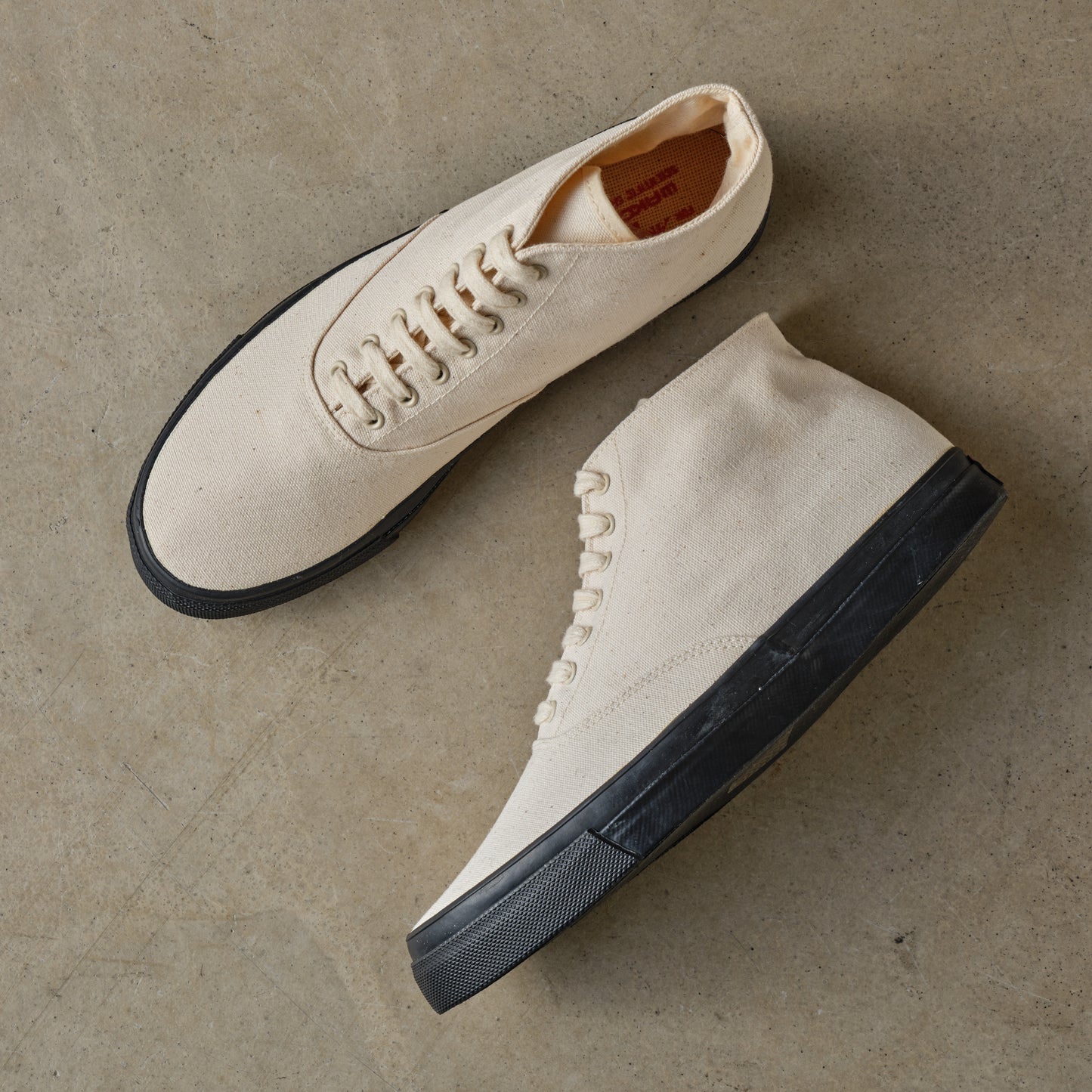 WAKOUWA HI-TOP BLACK SOLE MADE IN TAIWAN