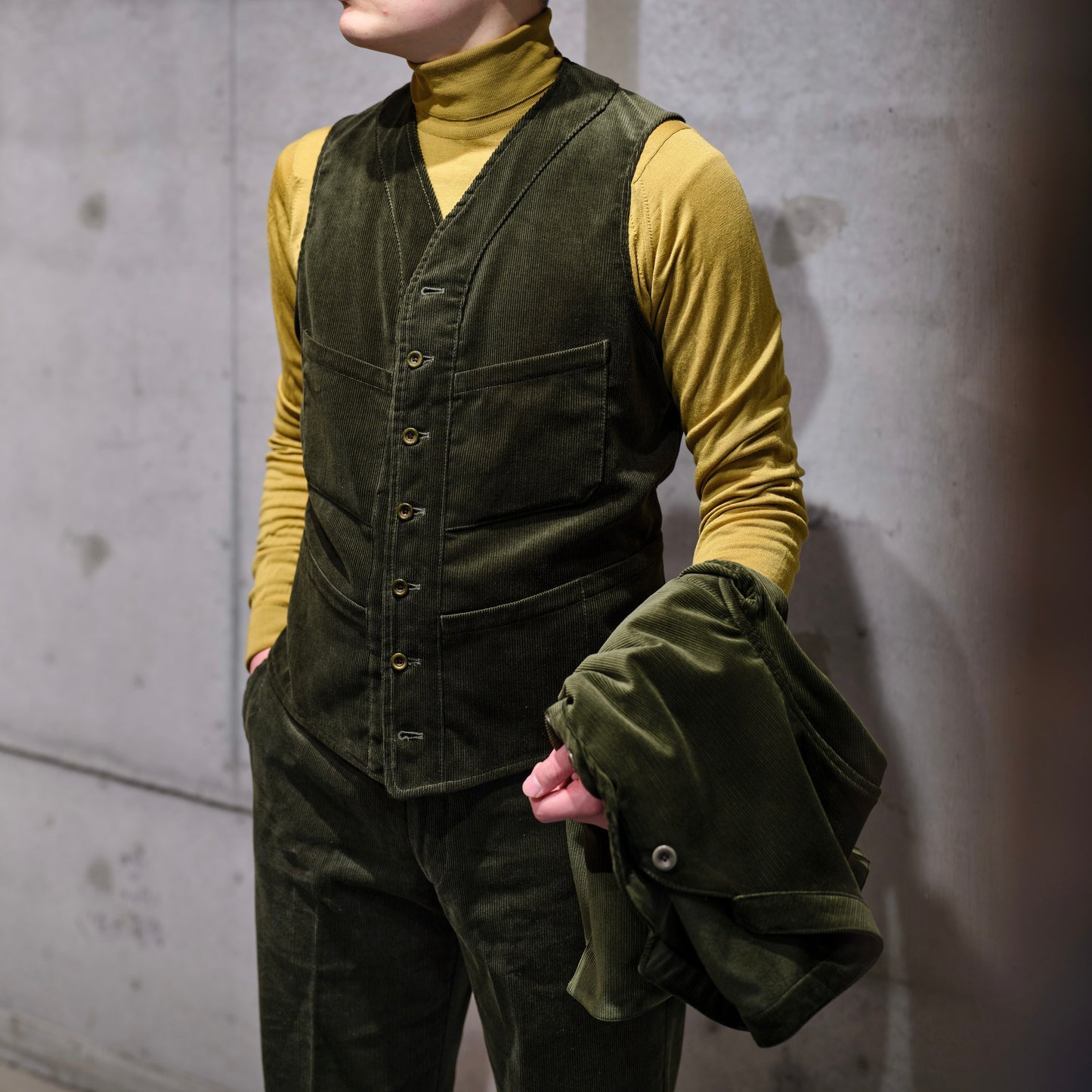 SAGAN BABY CORDUROY OLIVE