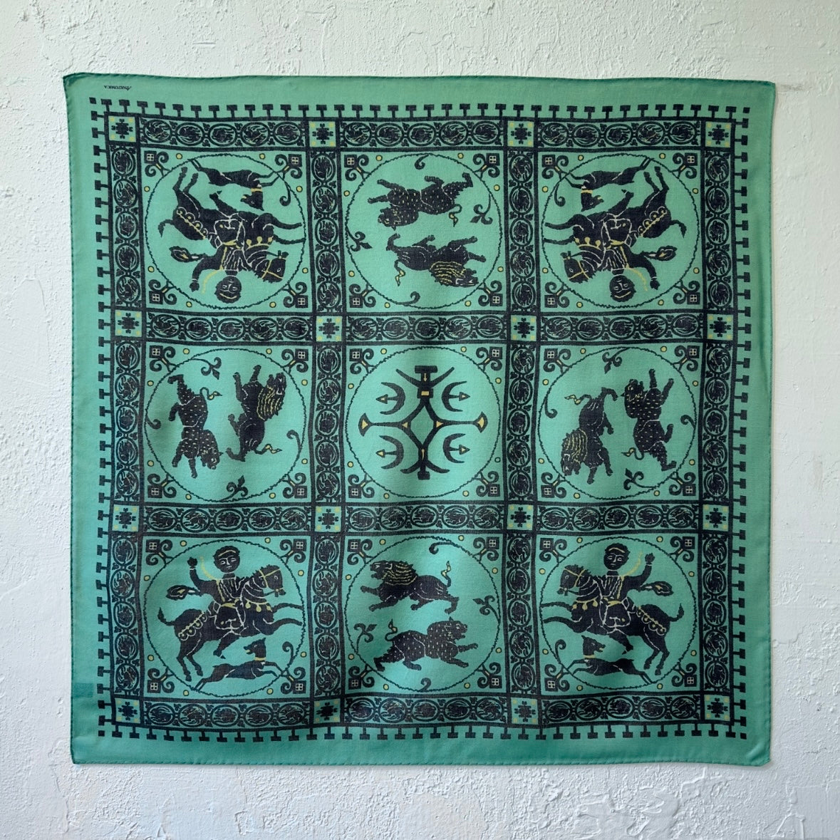 SQUARE SCARF MOSAIC ANIMALS EMERALD