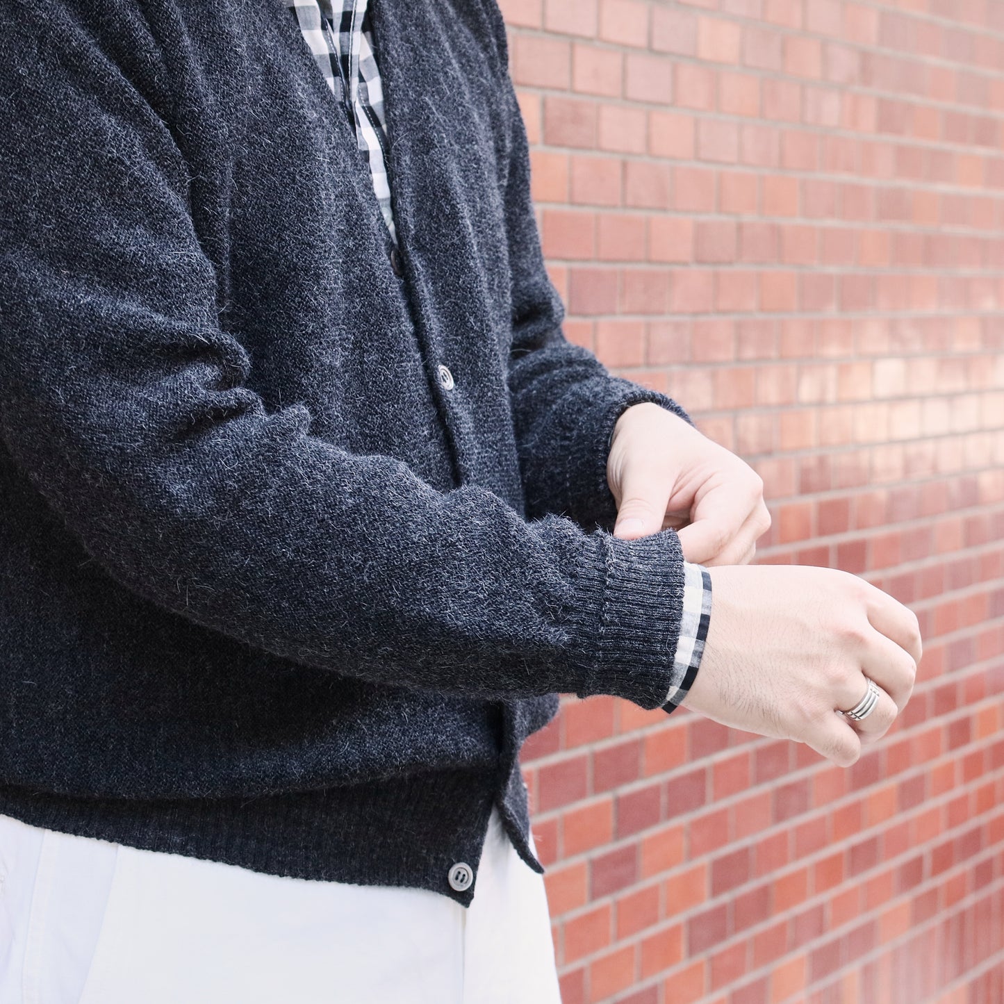 【NAGOYA LIMITED COLOR】 FANNI LEMMERMAYER  2PLY CARDIGAN CHARCOAL