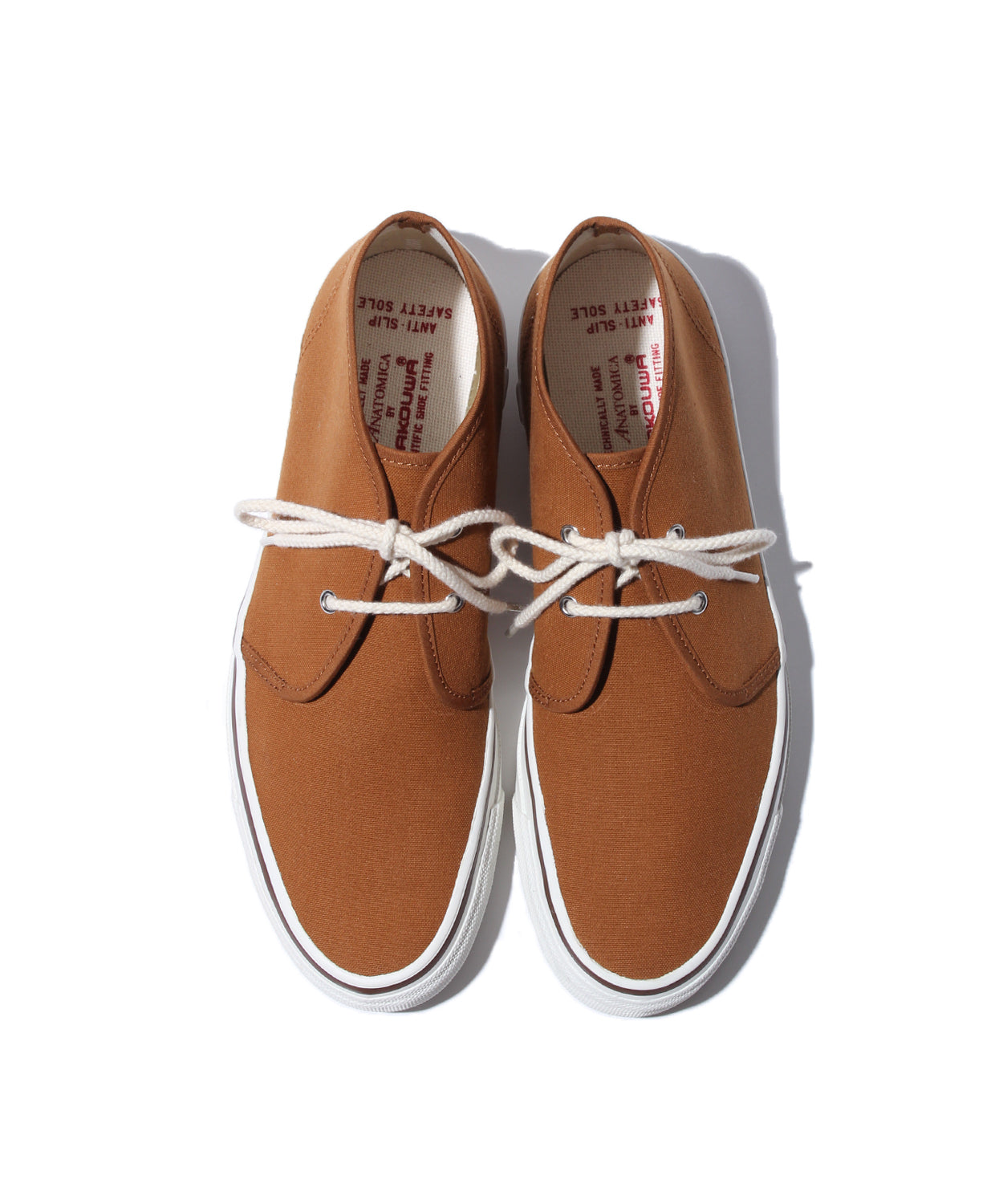 WAKOUWA CHUKKA WHITE SOLE BROWN