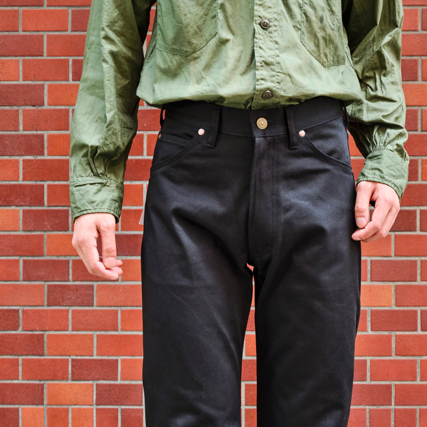 618 CALIFORNIAN SATEEN BLACK