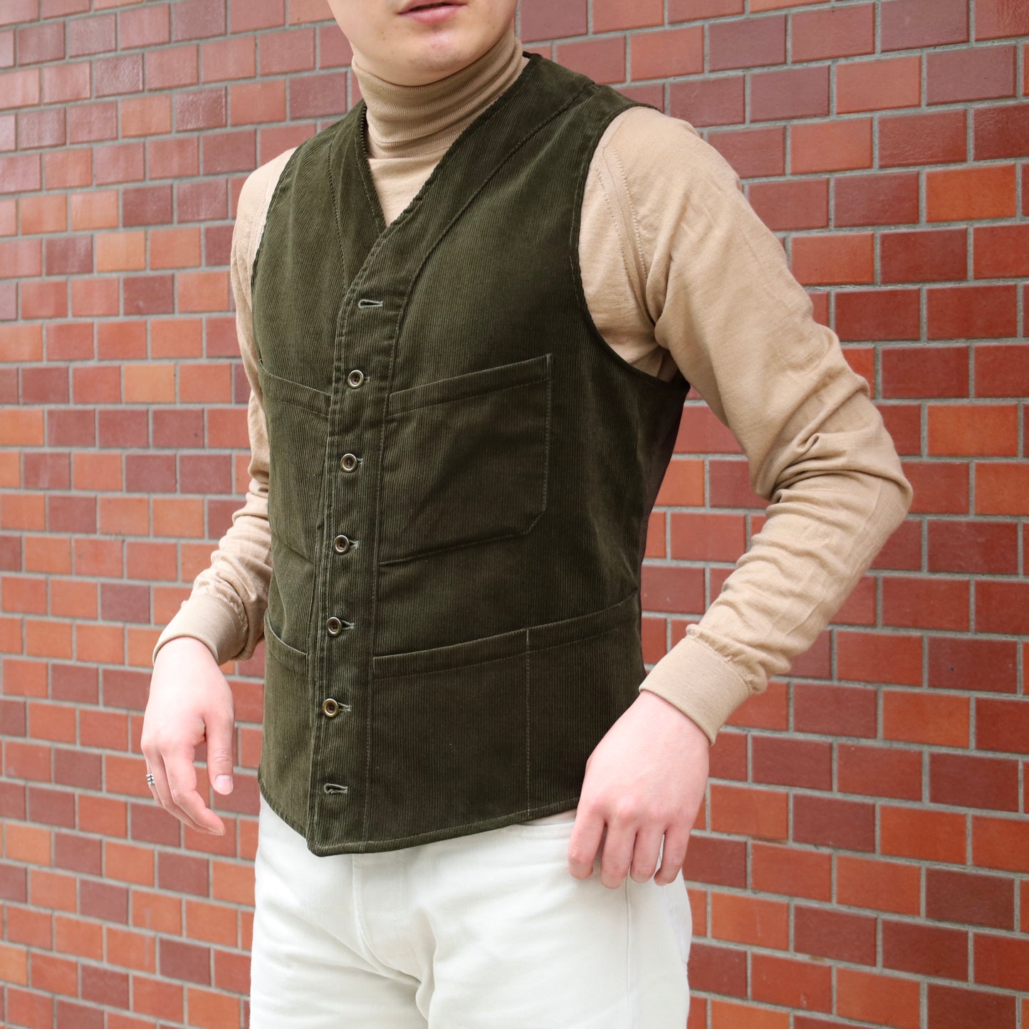 SAGAN BABY CORDUROY OLIVE