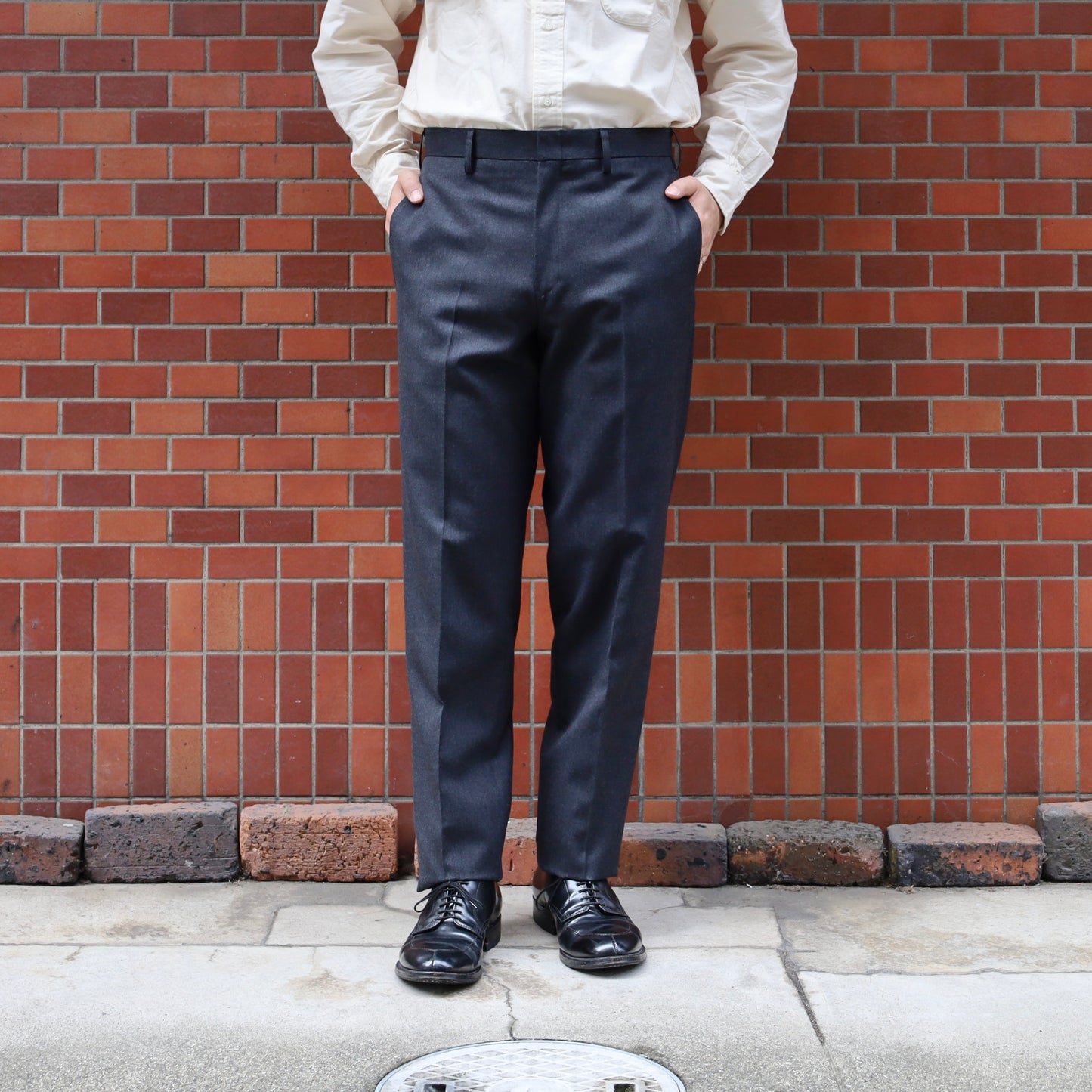 TRIM FIT PANTS Ⅲ WOOL SERGE CHARCOAL