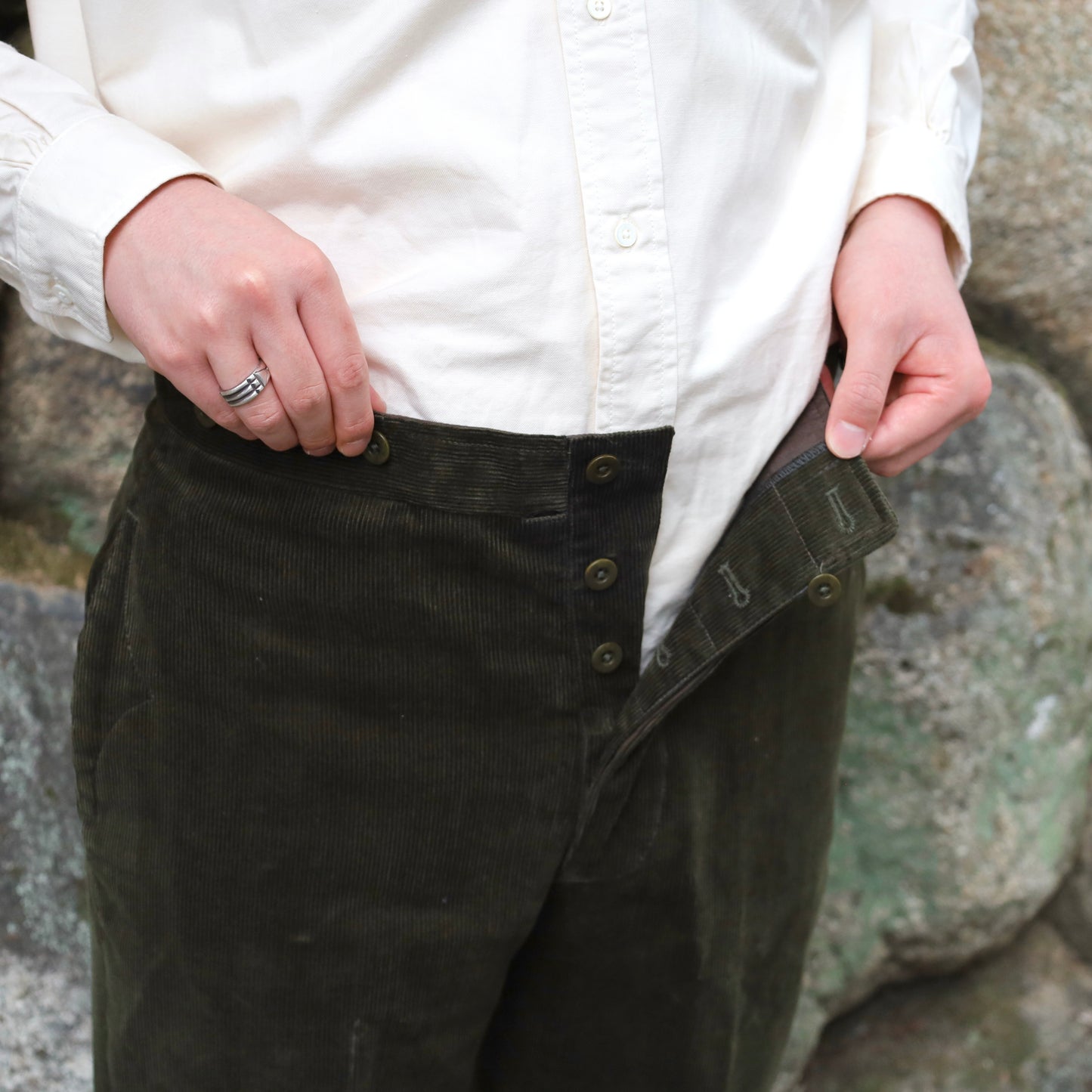 TENNIS BABY CORDUROY OLIVE