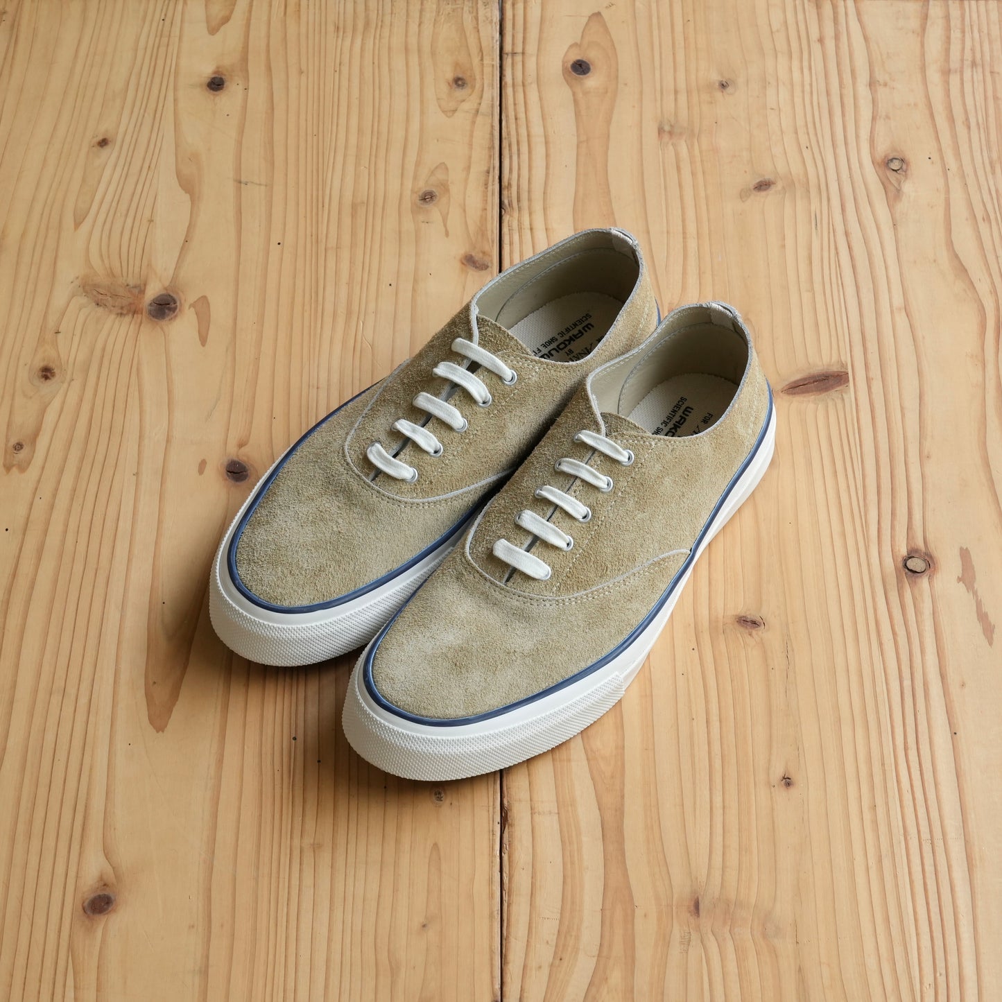 WAKOUWA LOW-TOP SUEDE UNLINED