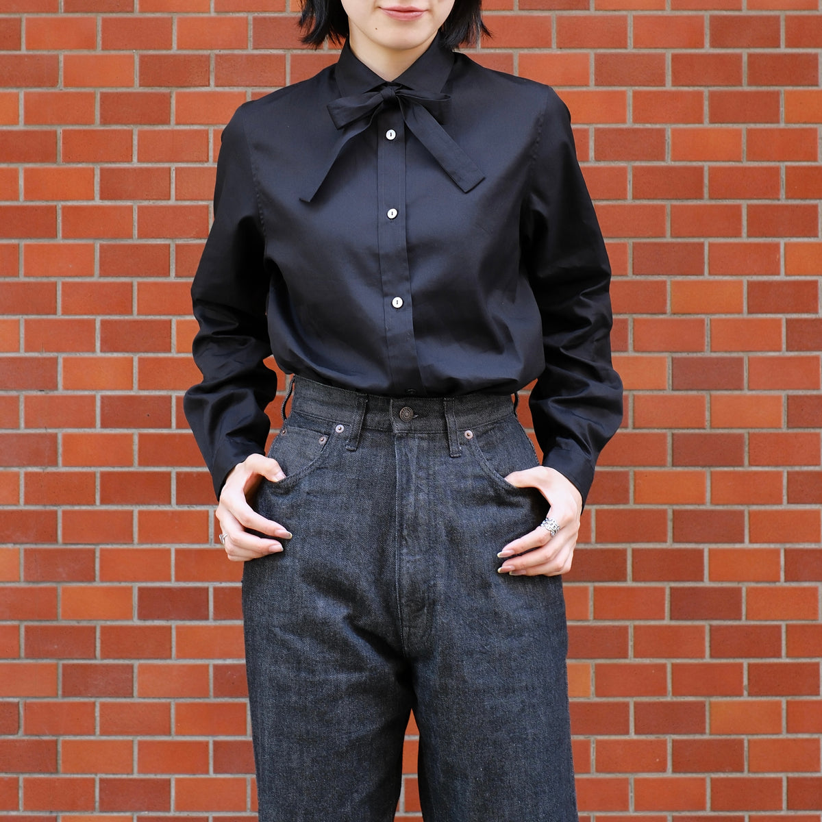 MILLICENT BOWTIE SHIRTS BLACK