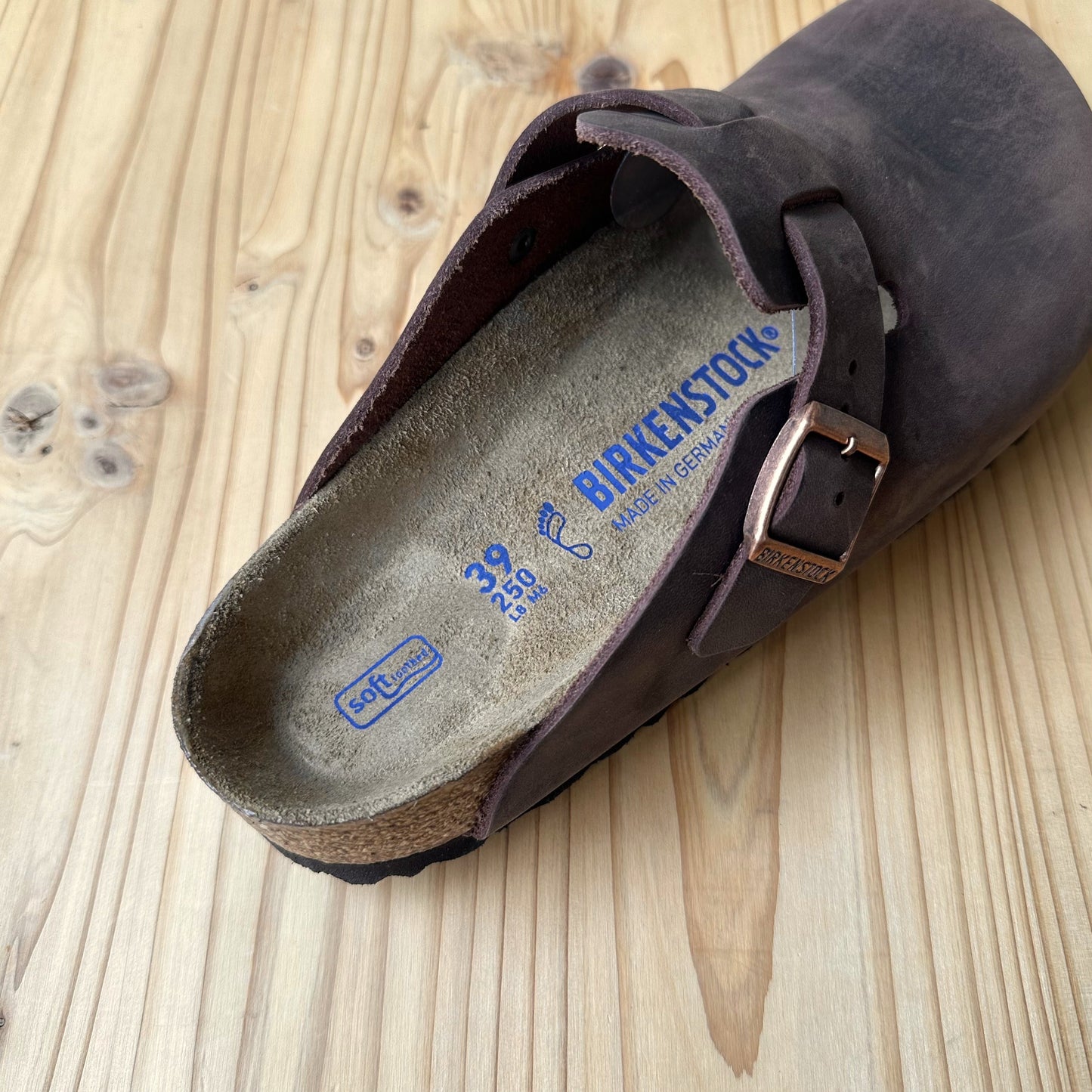 BIRKENSTOCK BOSTON OILED LEATHER