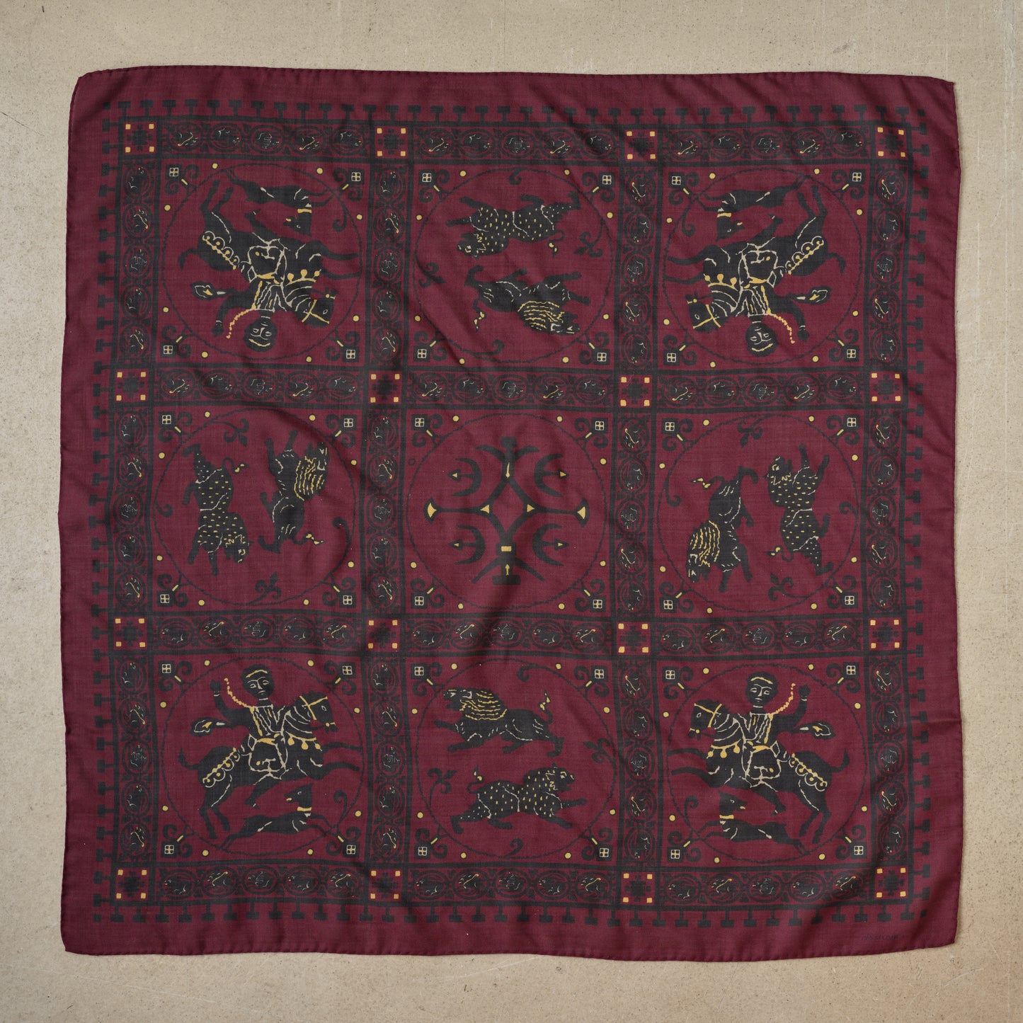 SQUARE SCARF MOSAIC ANIMALS BURGUNDY