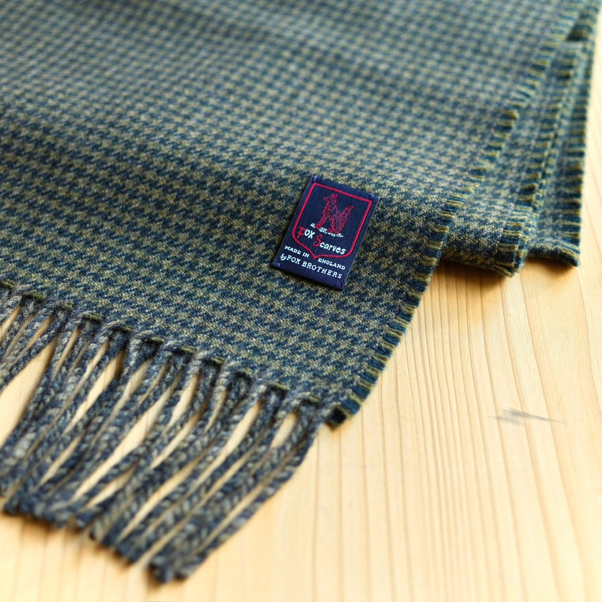 FOX BROTHERS HOUND'S TOOTH SCARF