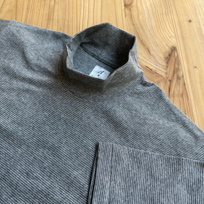 MOCK NECK TEE S/S MICRO STRIPES