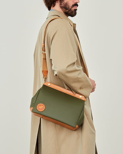 [KINJI'S GREAT GROSS #20] SHOULDER BAG BY HUNTING WORLD
