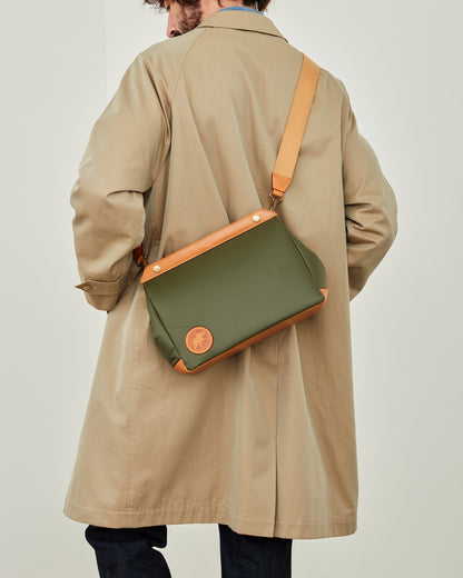 [KINJI'S GREAT GROSS #20] SHOULDER BAG BY HUNTING WORLD