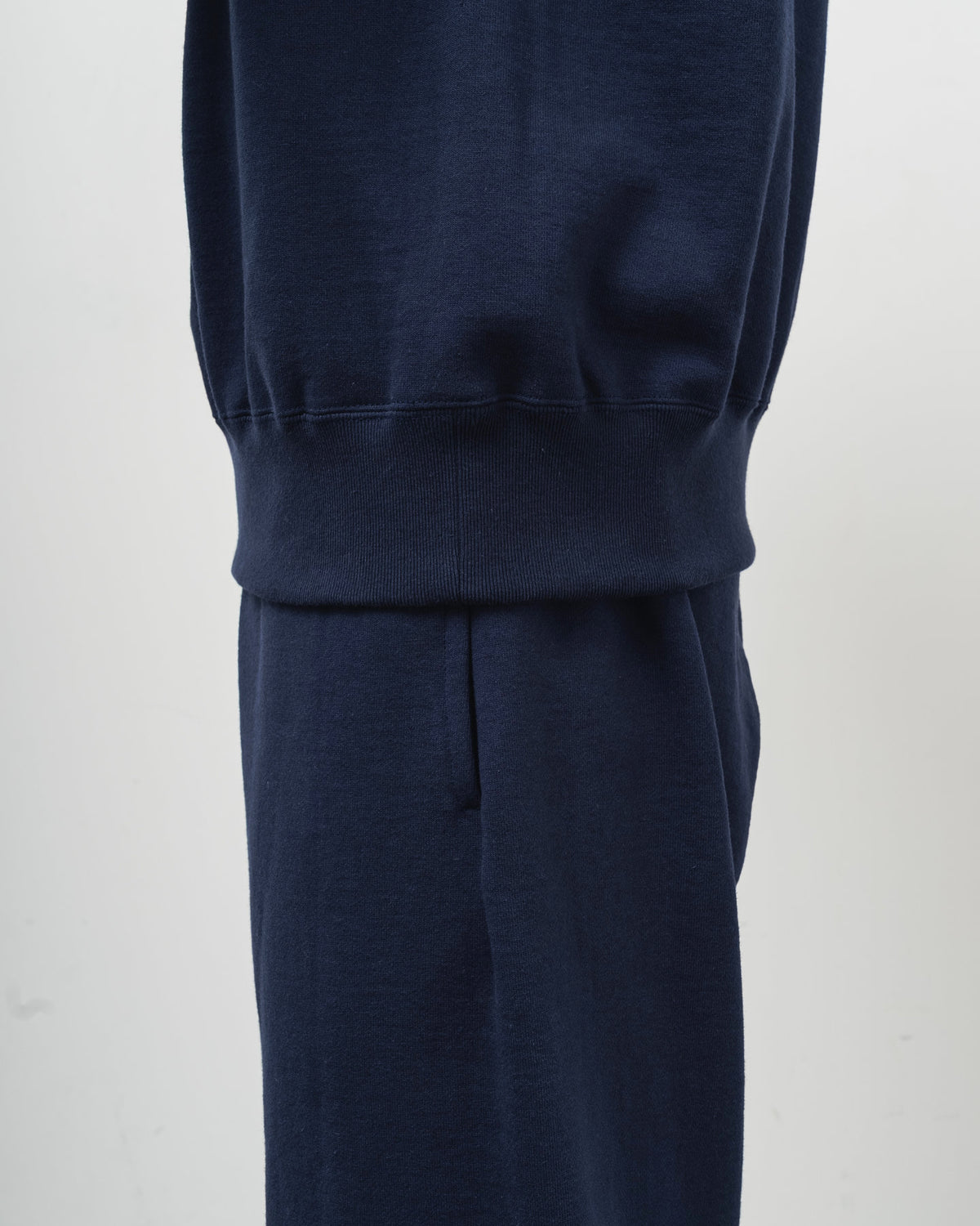 【Restock on Saturday, October 3rd】 SWEAT SHIRTS RAGLAN SLEEVE CREW NECK NAVY