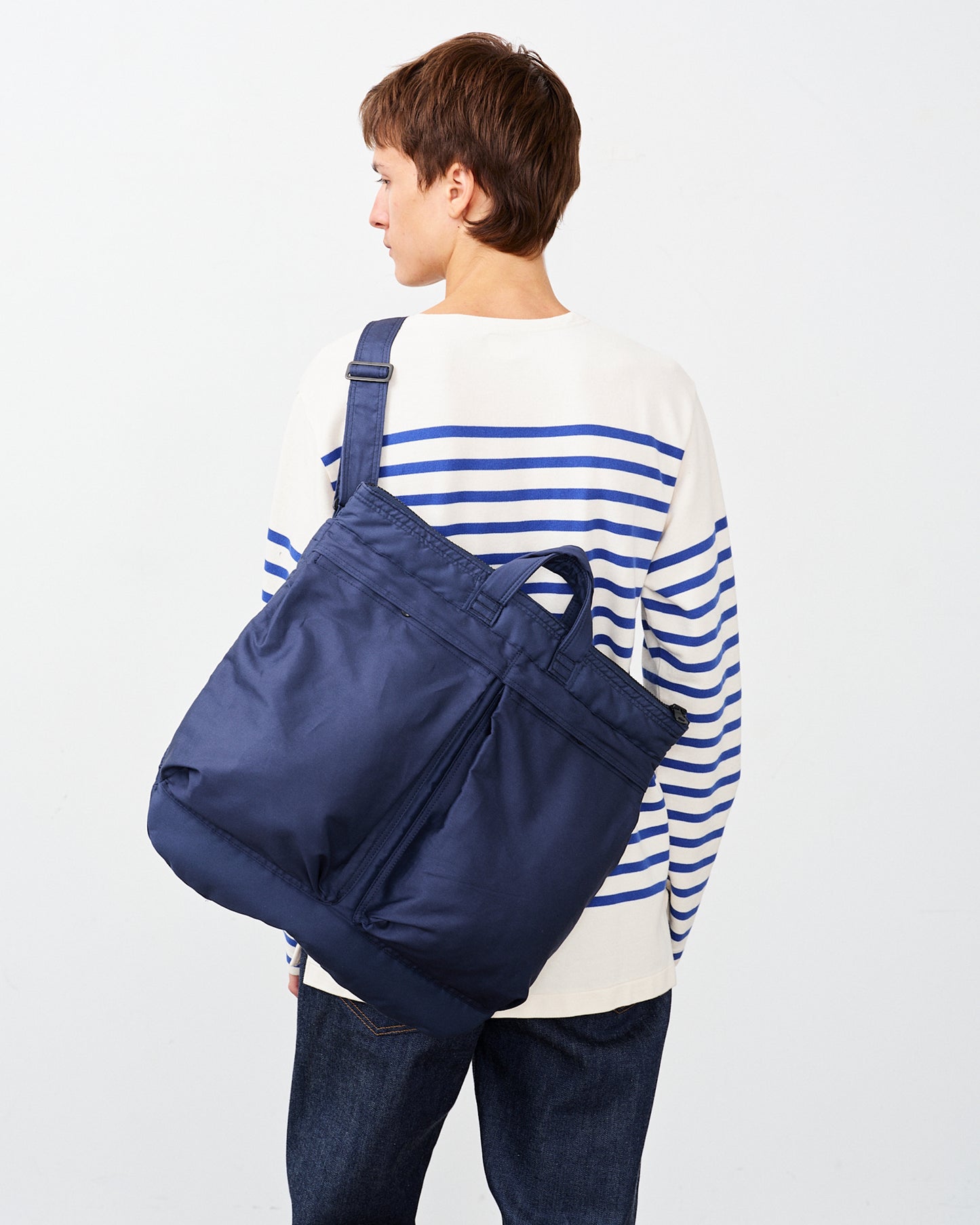 U.S.A.F. HELMET BAG NAVY MEDIUM