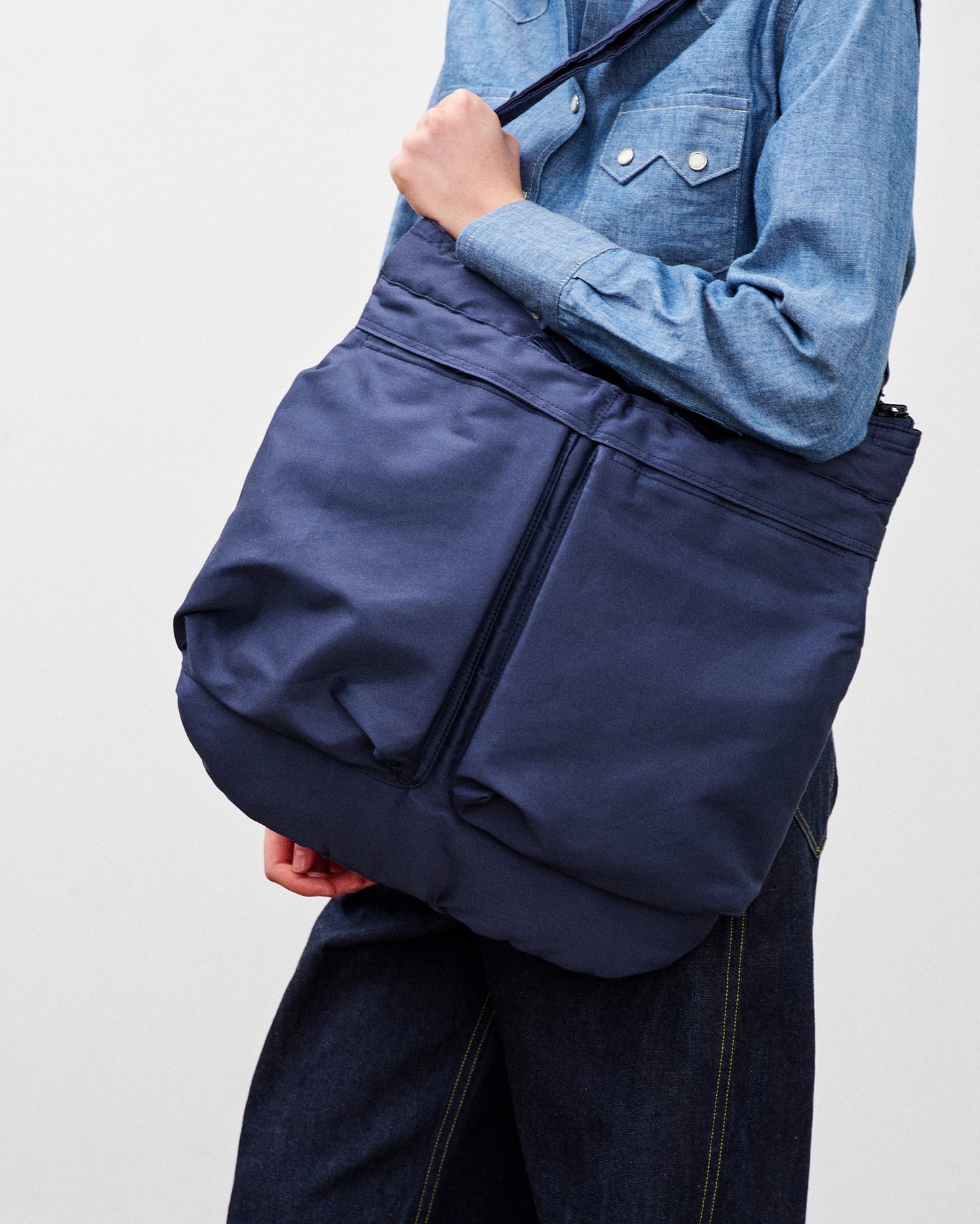 U.S.A.F. HELMET BAG NAVY SMALL