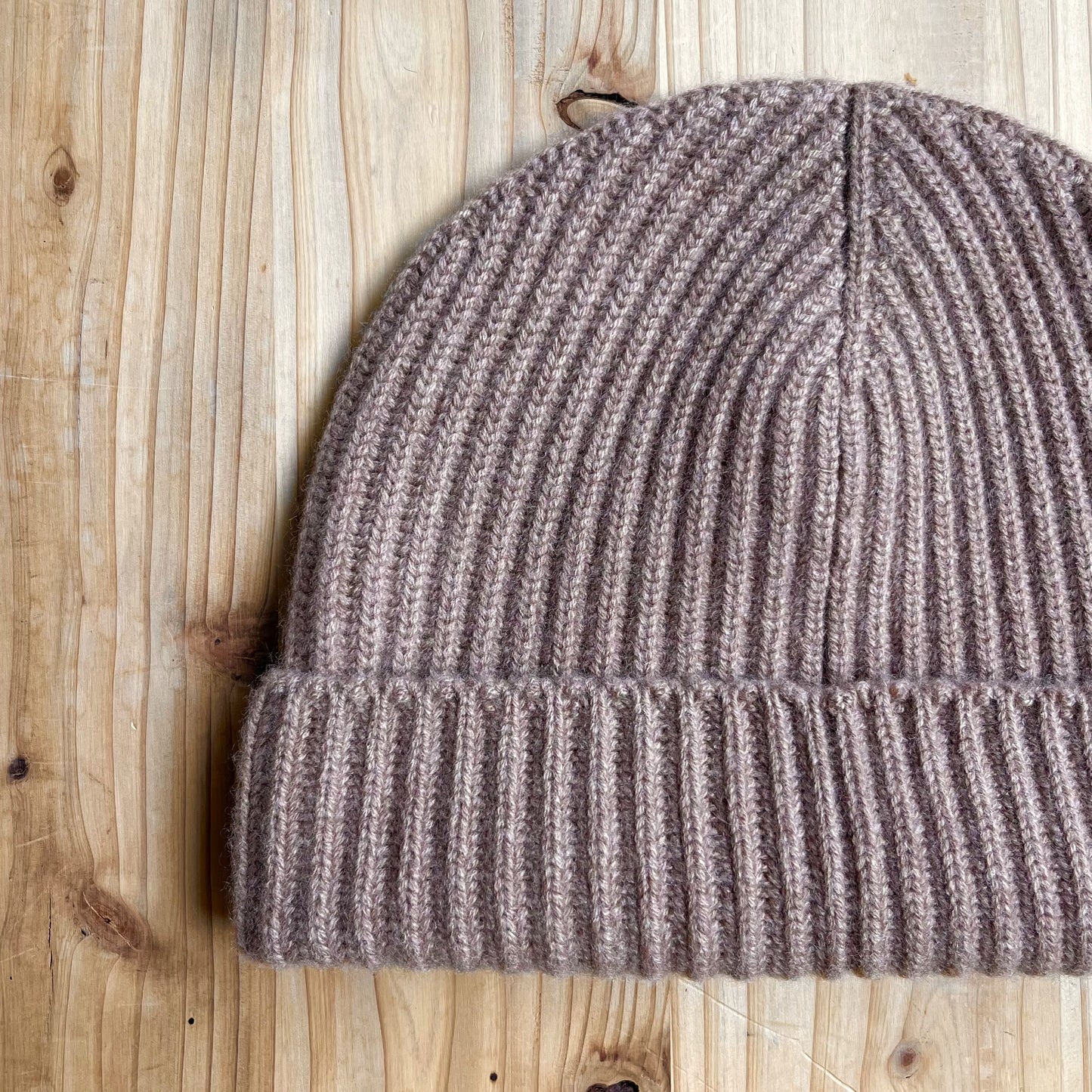 BEGG & CO CASHMERE BEANIE