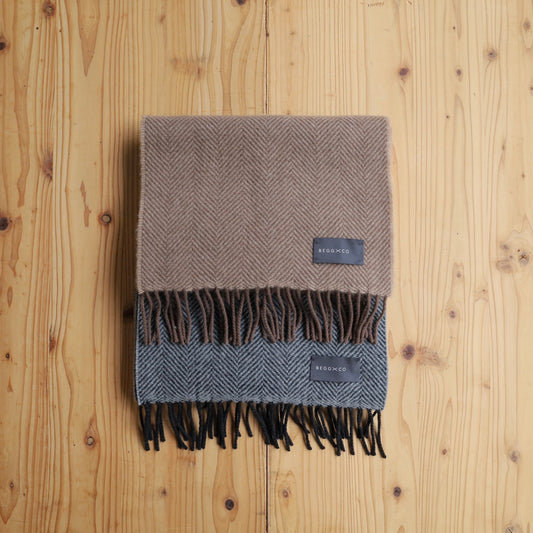 BEGG & CO CASHMERE MUFFLER HERRING-BONE