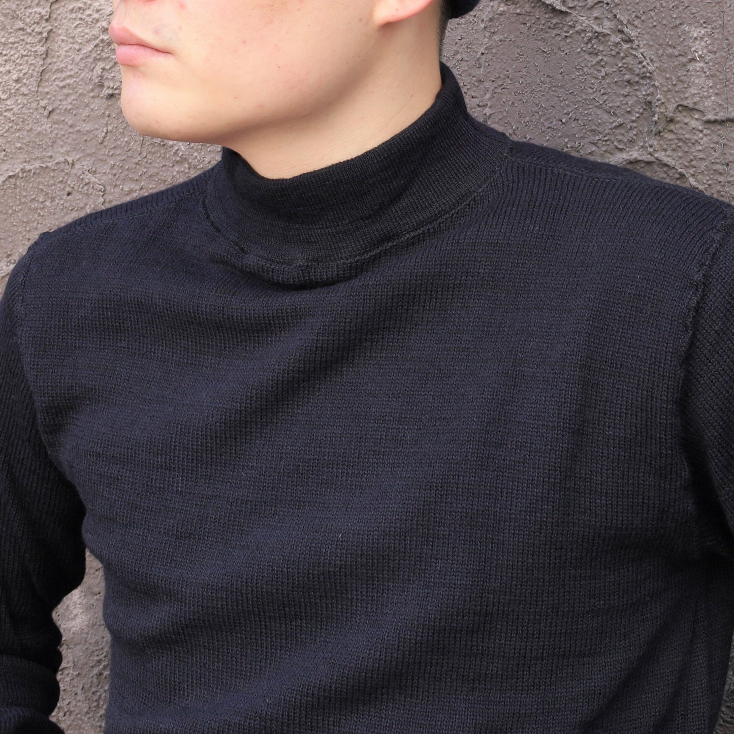 U.S. NAVY MOCK NECK SWEATER