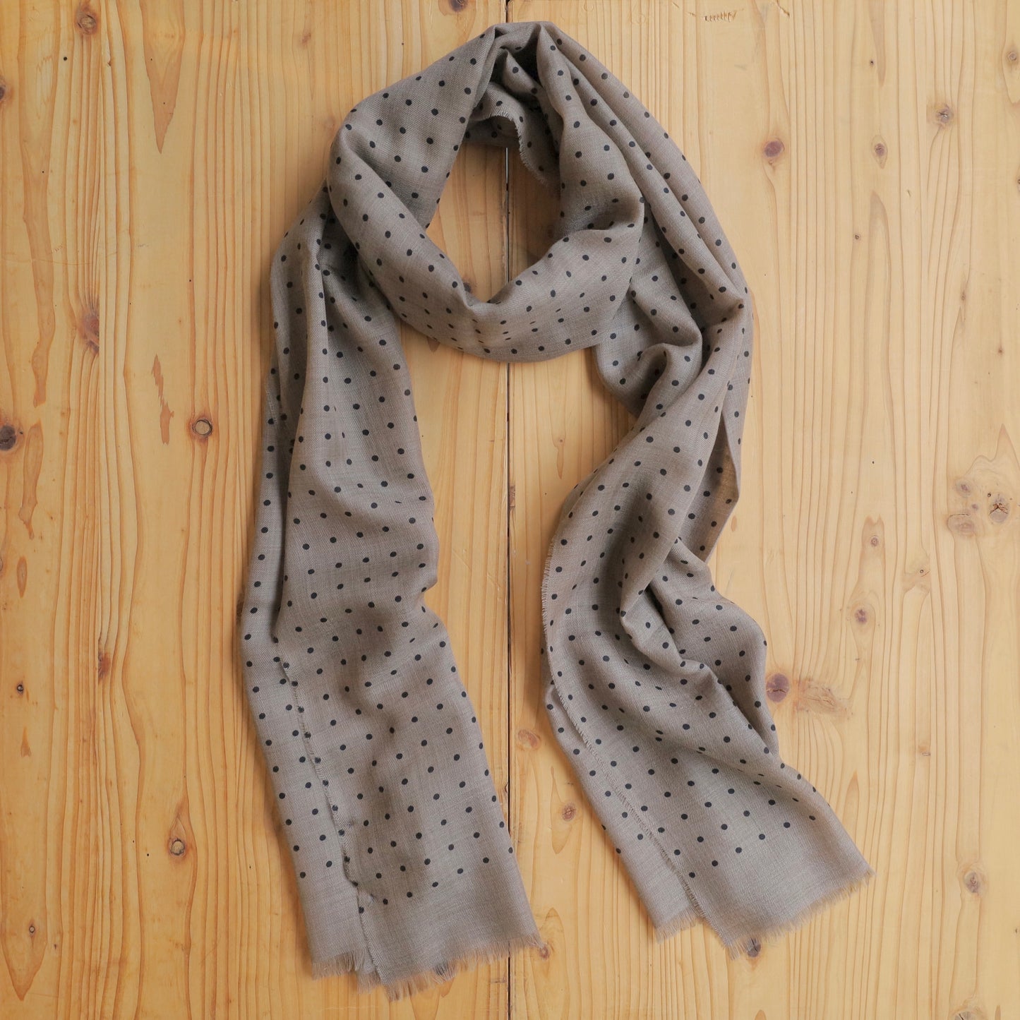 BEGG & CO CASHMERE SCARF POLKA DOT