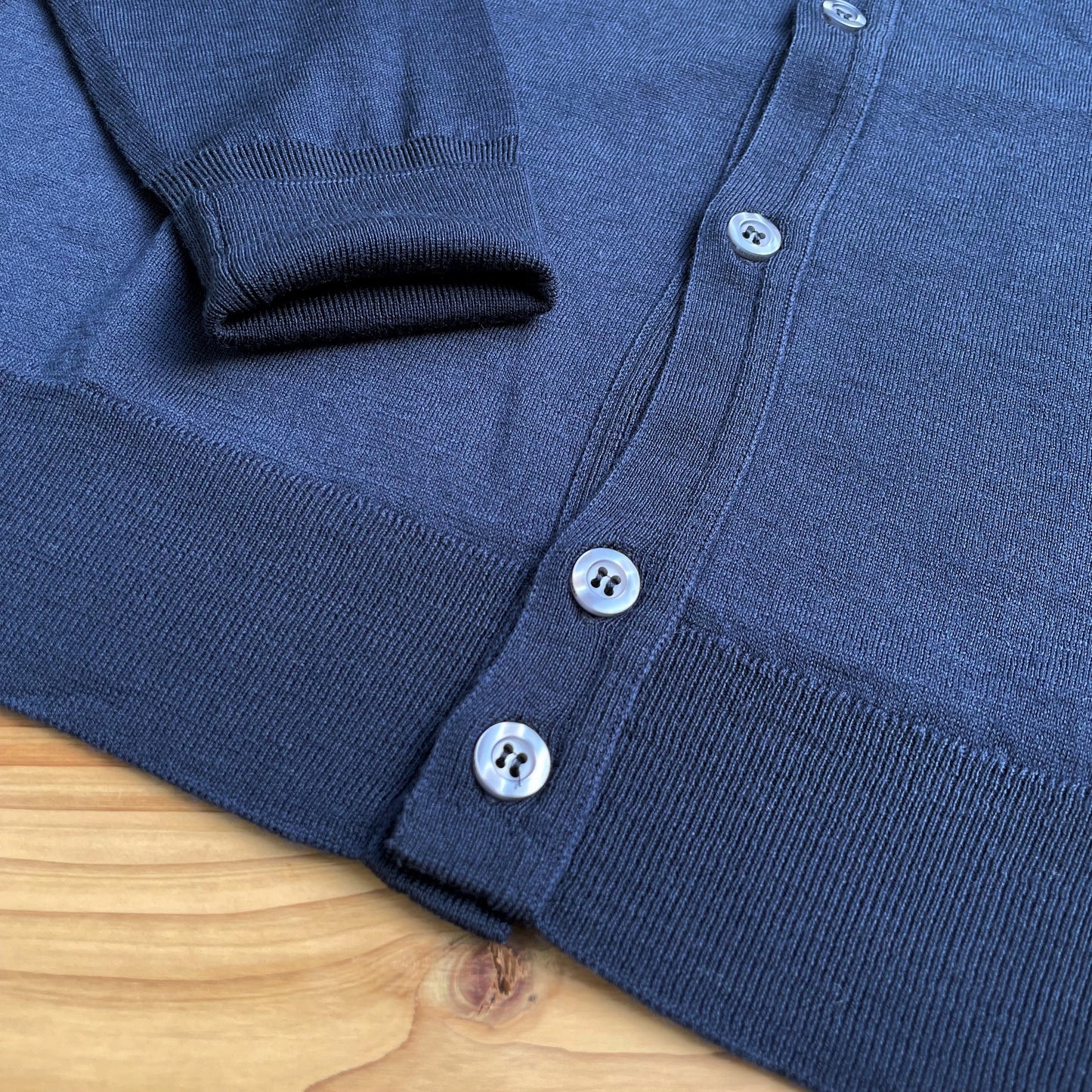 JOHN SMEDLEY CARDIGAN BRYN