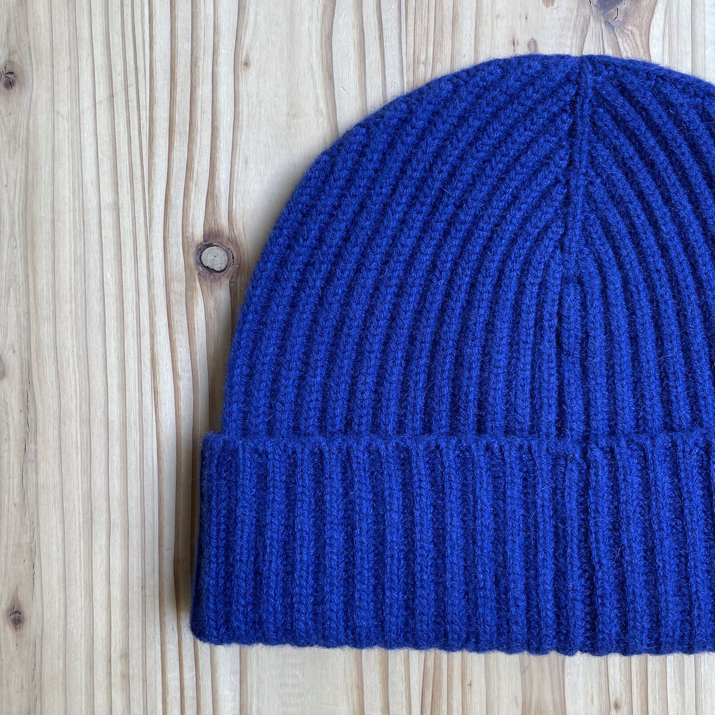 BEGG & CO CASHMERE BEANIE